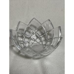 Vintage 1990s Mikasa Crystal Crescendo 5.75-Inch Round Bowl